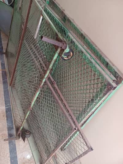Strong Iron Hen Cage for Sale – Good Condition Iron Mesh Hen Cage /