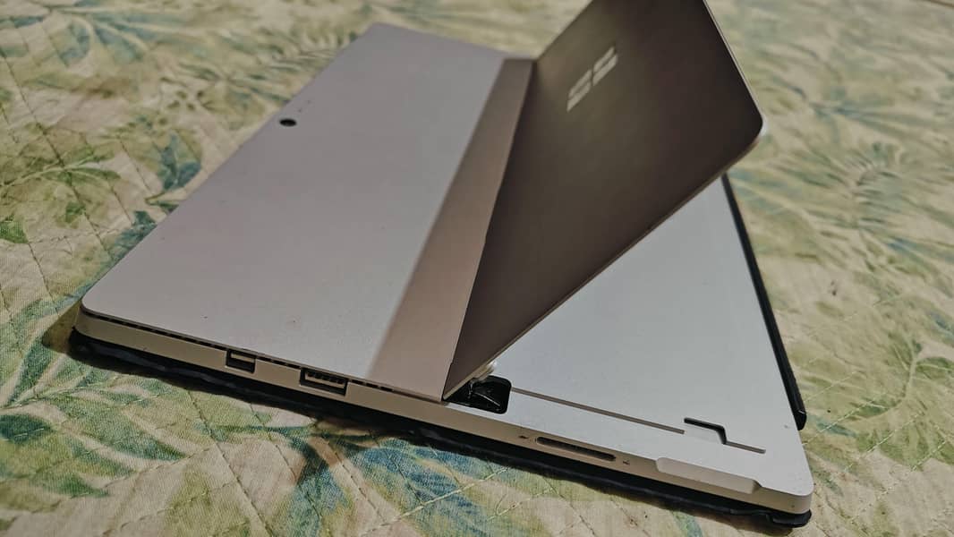 Microsoft surface pro 4 2