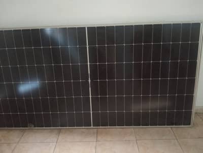 2 Damaged solar plates canadian 585 watt Bifacial- Working Fine