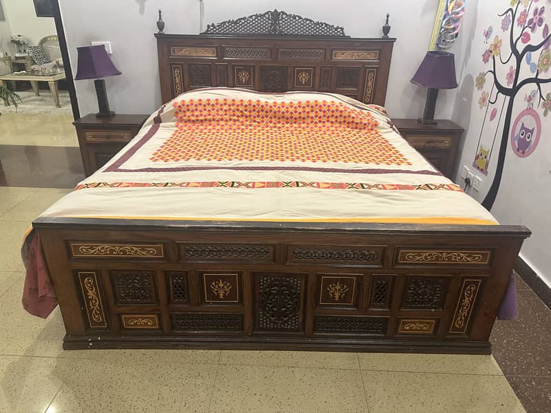 Solid wood double bed set 2