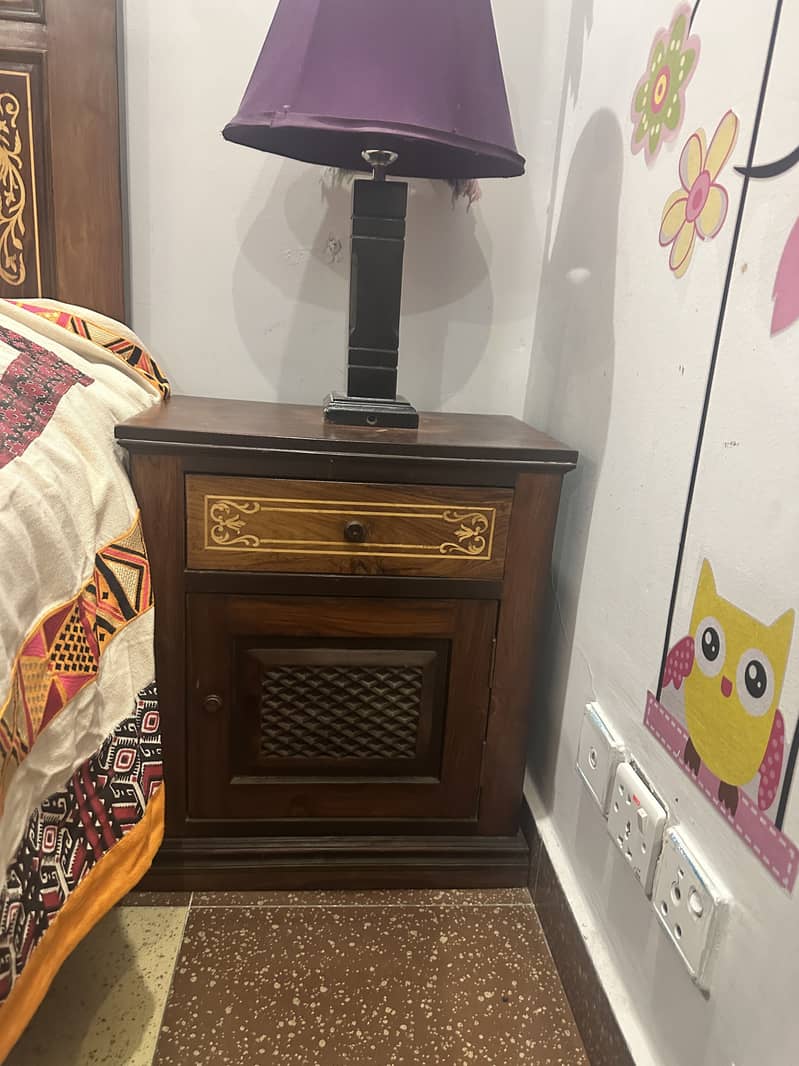 Solid wood double bed set 3