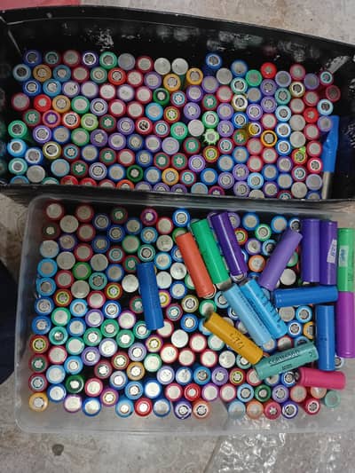 lithium ion cells 3.7 Volt Best For Power banks,  12v batteries etc