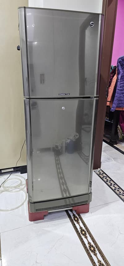 PEL REFRIGERATOR  WELL CONDITION