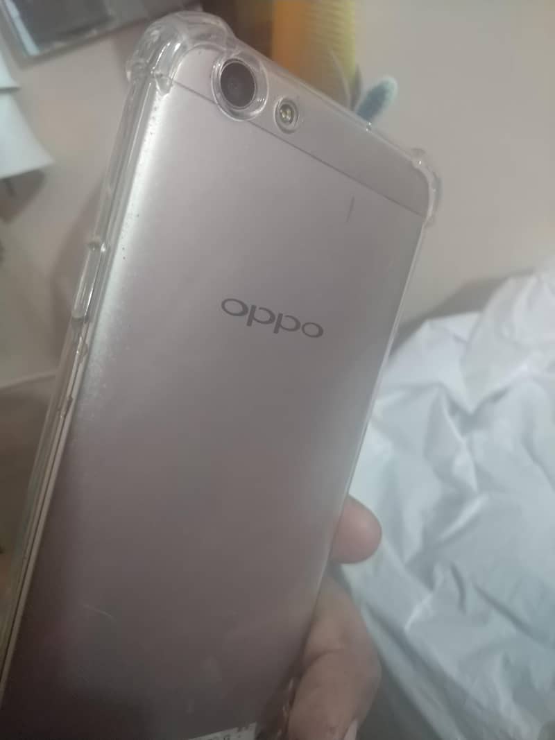 oppof1 1