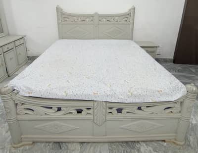 Wooden King Size Bed Set with Dressing Mirror