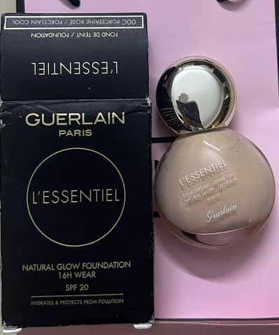 Guerlain Paris Natural Glow foundation