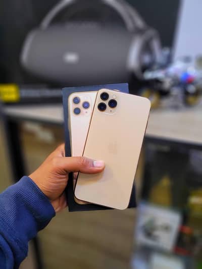 iphone 11 pro max 256 GB PTA approved 0300186806six