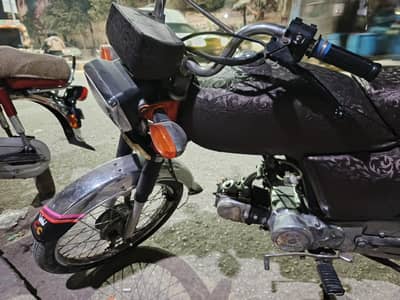 Honda CD70 2005 sukkur number