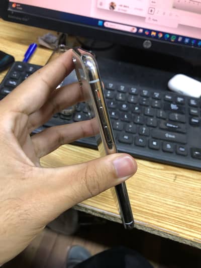 iPhone X 256GB jv  battery Chang hy Baki all ok  phone exchange anyone