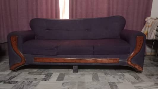 7 seater sofa contact me on 03002237357