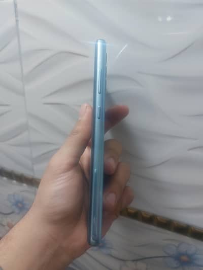 Samsumg a32 conditoin 10 /9 6gb ram 128 gb memory