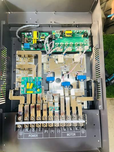 VFD Inverter 110/132kw/ Industrail Solar Inverter/Commercial Inverter