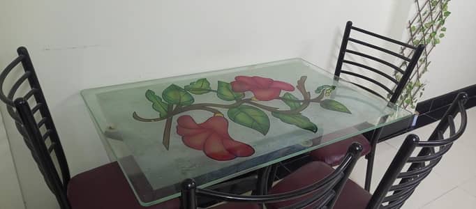 Dinning table with 4 chairs