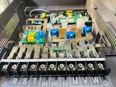 Vfd Inverter 110/132 Kw/Solar VFD inverter CHF100/Atta Chaki/industry