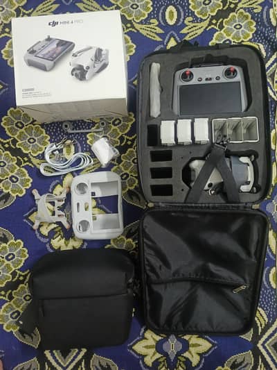 DJI Mini 4 Pro Fly More Combo Plus