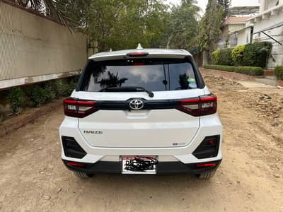 Toyota rieze