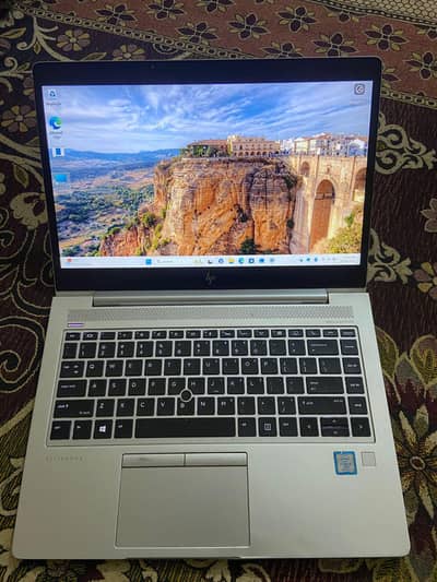 HP EliteBook 840 G5 | Core i5 8th Gen | SSD | Slim Business Laptop