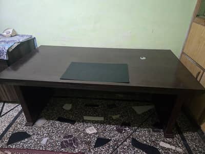 Office table