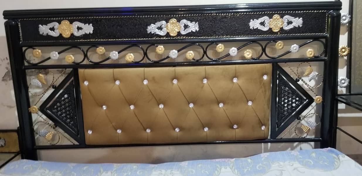 Bad & sofa table set 1