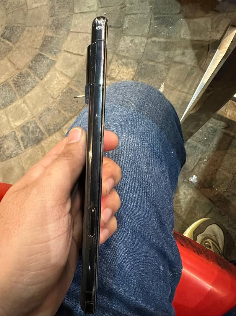 Google pixel 7 pro 4