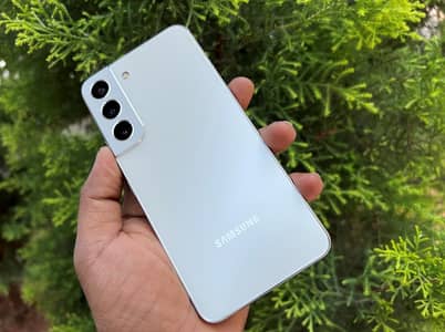 Samsung Galaxy S22 8/256GB Snapdragon | Flagship Phone Both Sim Actiiv