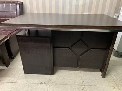 Office furniture Table and Chairs