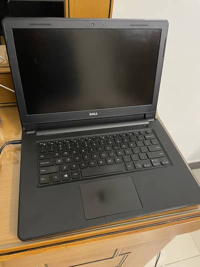Dell inspiron 14 3467 14 inch i5 7th gen radeon R5 M430 Graphics
