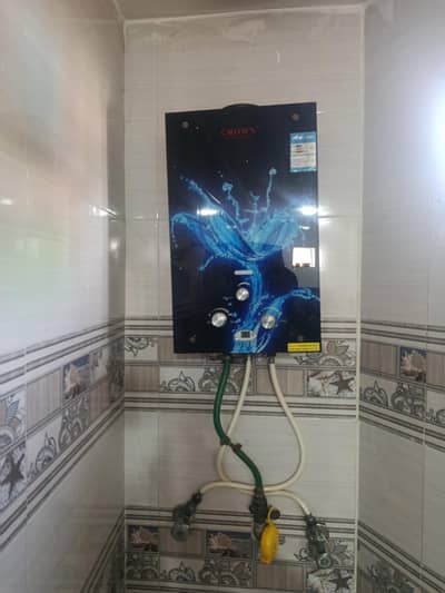 Crown Instant Geyser