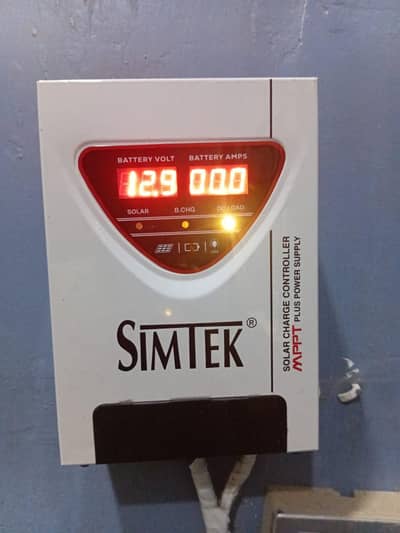 Simtek mppt charge controller 70 amp