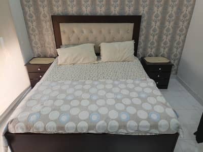 Custom made chinioti wood queen size bed