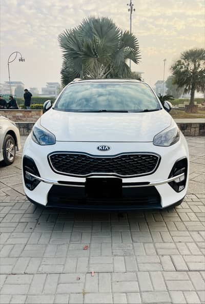 Kia Sportage FWD just like brand new car .