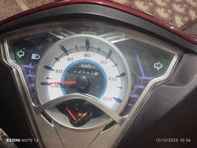 united scooty 100cc for sale