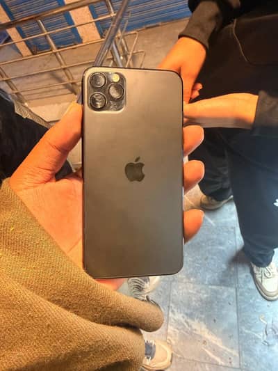 4 months sim time available argent sale