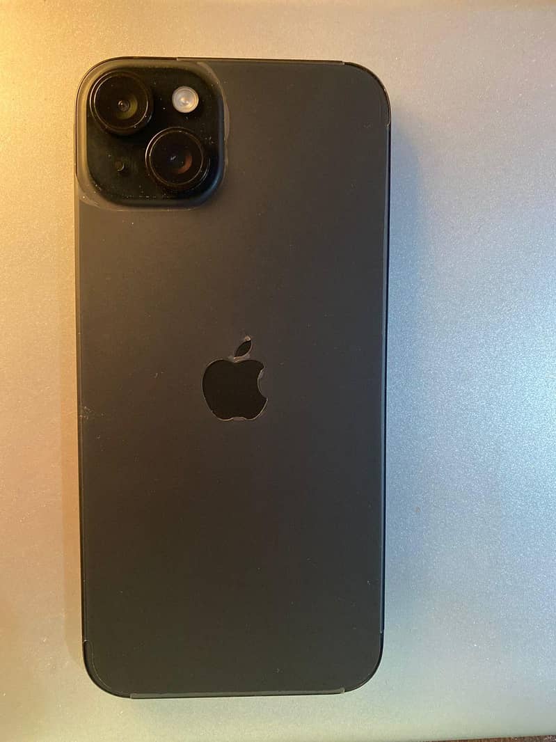 Iphone 15 plus 6