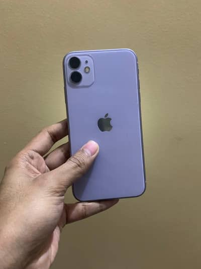 iPhone 11 64GB Condition 10/10 Bh:83% Locked.