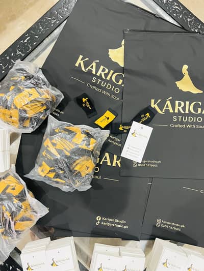 Hanging Tags Woven Labels Plastic Zip Locker Bags Garments Packagings