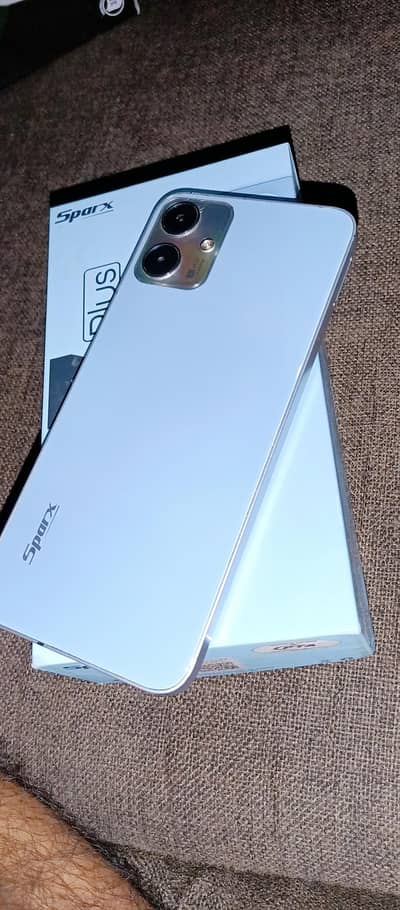 Sparx Neo 7 Plus.   4Gb Ram . .  Rom 64Gb like A New phone with box