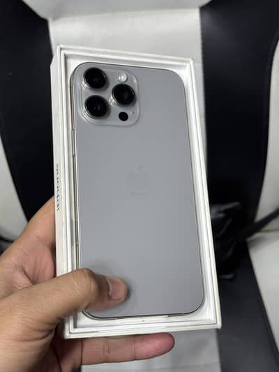 Iphone 16 pro max canadian jv                       11 12 13 14 15 17