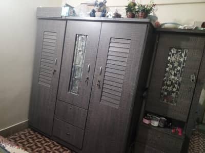 3 pice used Bade Room Sat lamachin furniture