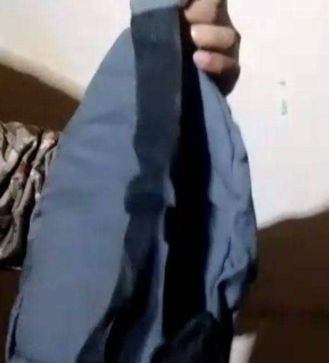 ایک کندھے کا ایزی جینز فیبرک منی بیگ ہے 1