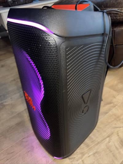 JBL 120 PartyBox Club Portable Party Speaker 12 hours play time