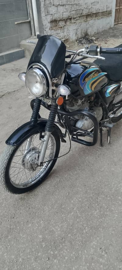 Suzuki GS 150 Karachi japanese 2011 MODEL.  #0/3/4/6/2/2/0/4/6/0/3