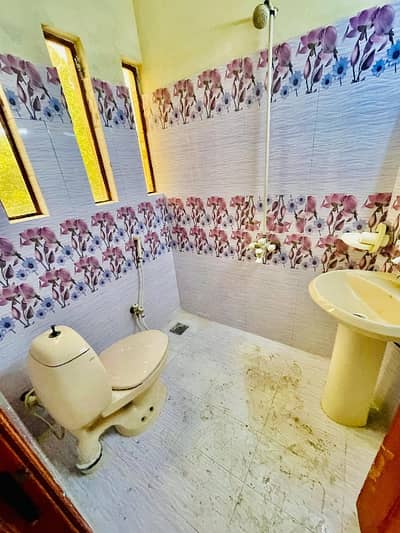 10 Marla Upper Mid Portion For Rent in Sabzazar Near To Main Near To Market Fori Rabta keray