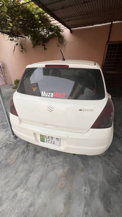 Suzuki swift 2015 lahore registered