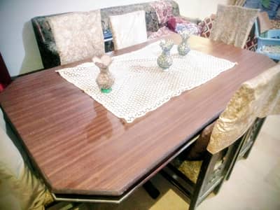 DINNING TABLE FOR SALE