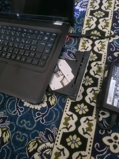 Hp Pavillion Laptop 6gb ram 500gb memory On nai ho rhs