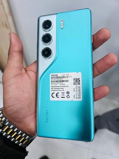 Techno camon 40 0