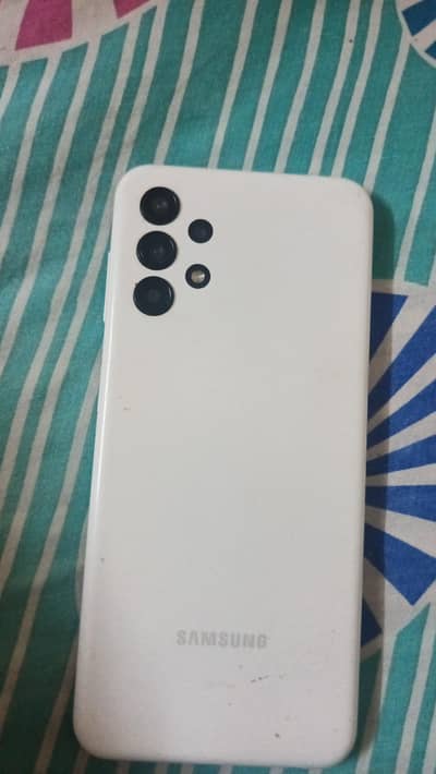 samsung A13 4gb 128gb chal ma ok ha panel ka glass tuta huwa ha touch