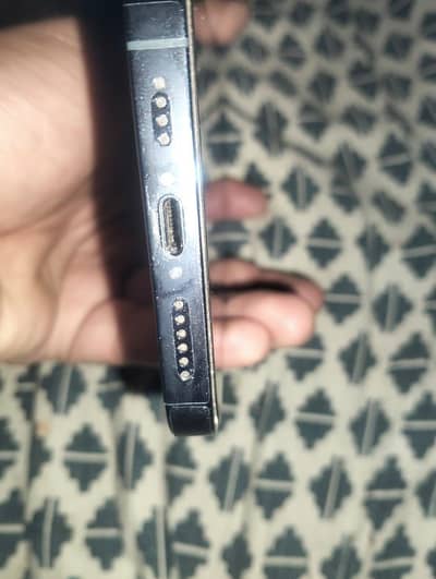 iphone 13pro max.    128gb