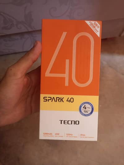 Tecno spark 40
